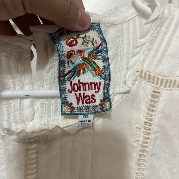 Johnny Was Nia sleeveless eyelet embroidered top - Picture 4 of 8